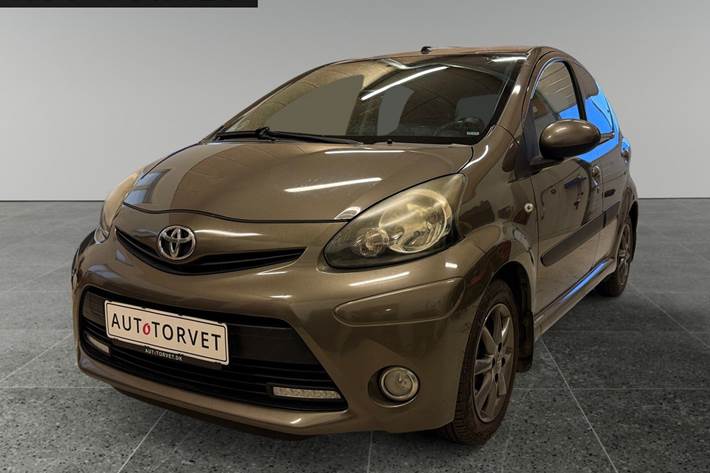 Sort Toyota Aygo fra 2012