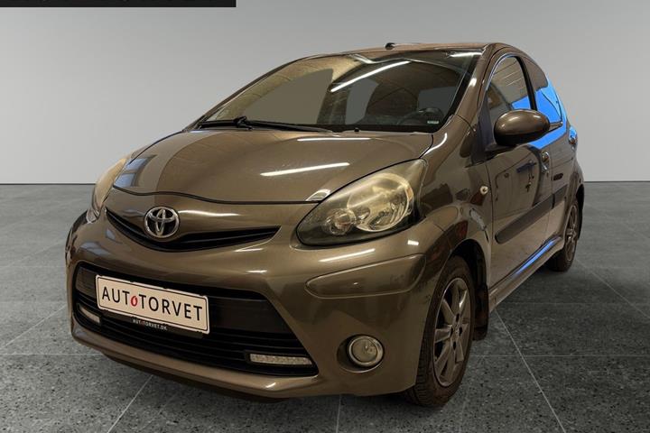 Sort Toyota Aygo fra 2012