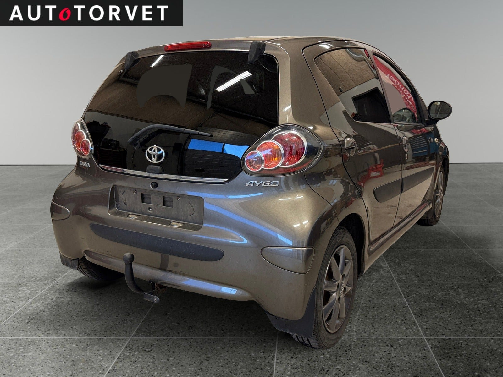 Sort Toyota Aygo fra 2012