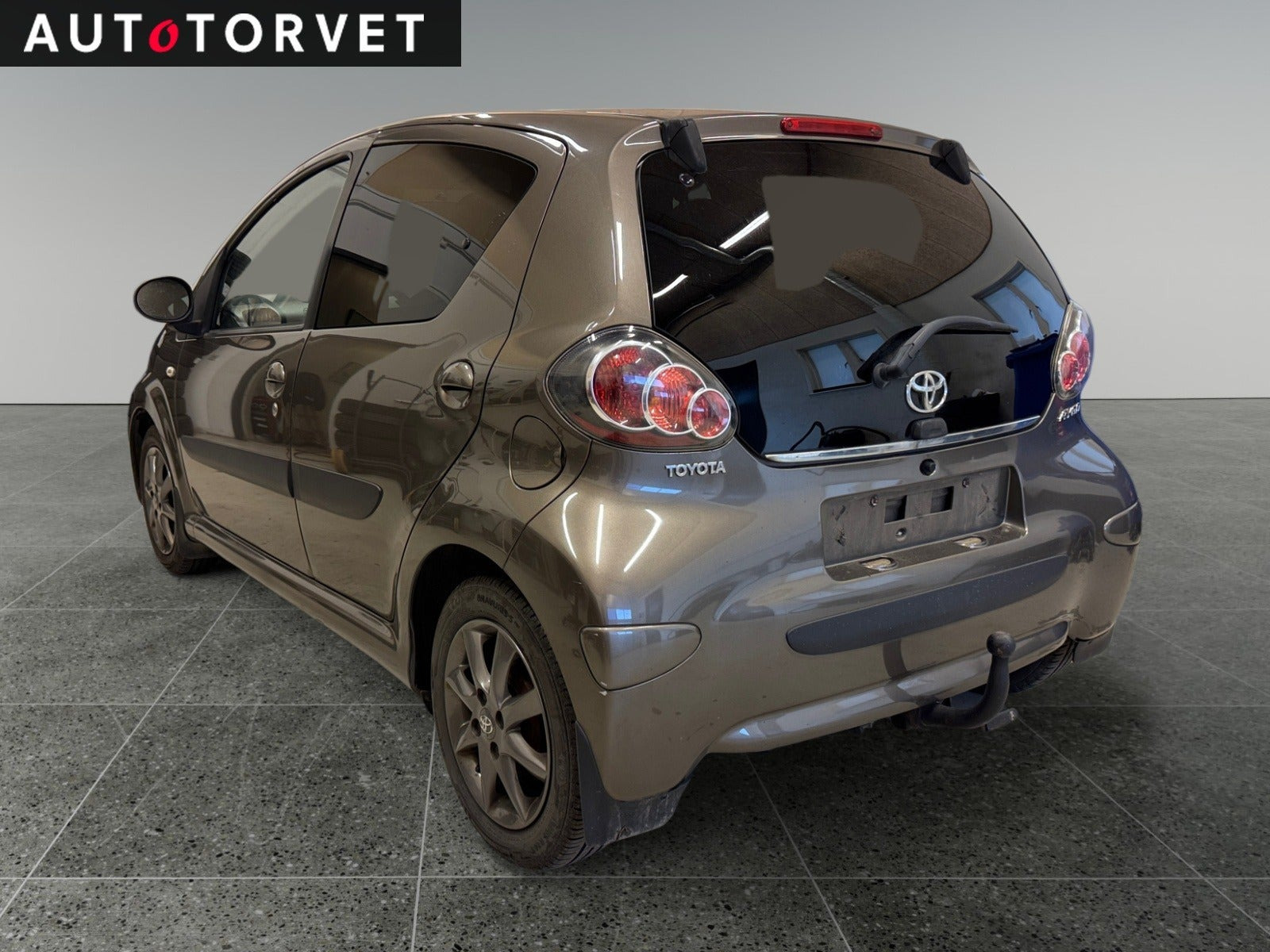 Sort Toyota Aygo fra 2012