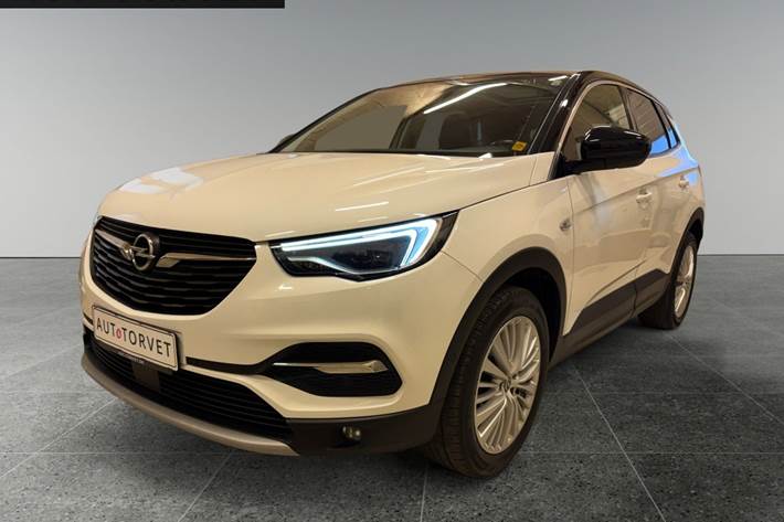 Hvid Opel Grandland X fra 2019 set udefra