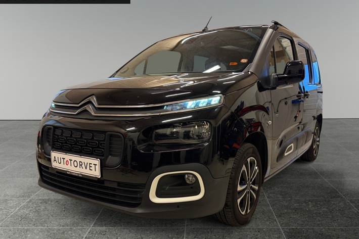 Sort Citroën Berlingo fra 2019 set udefra
