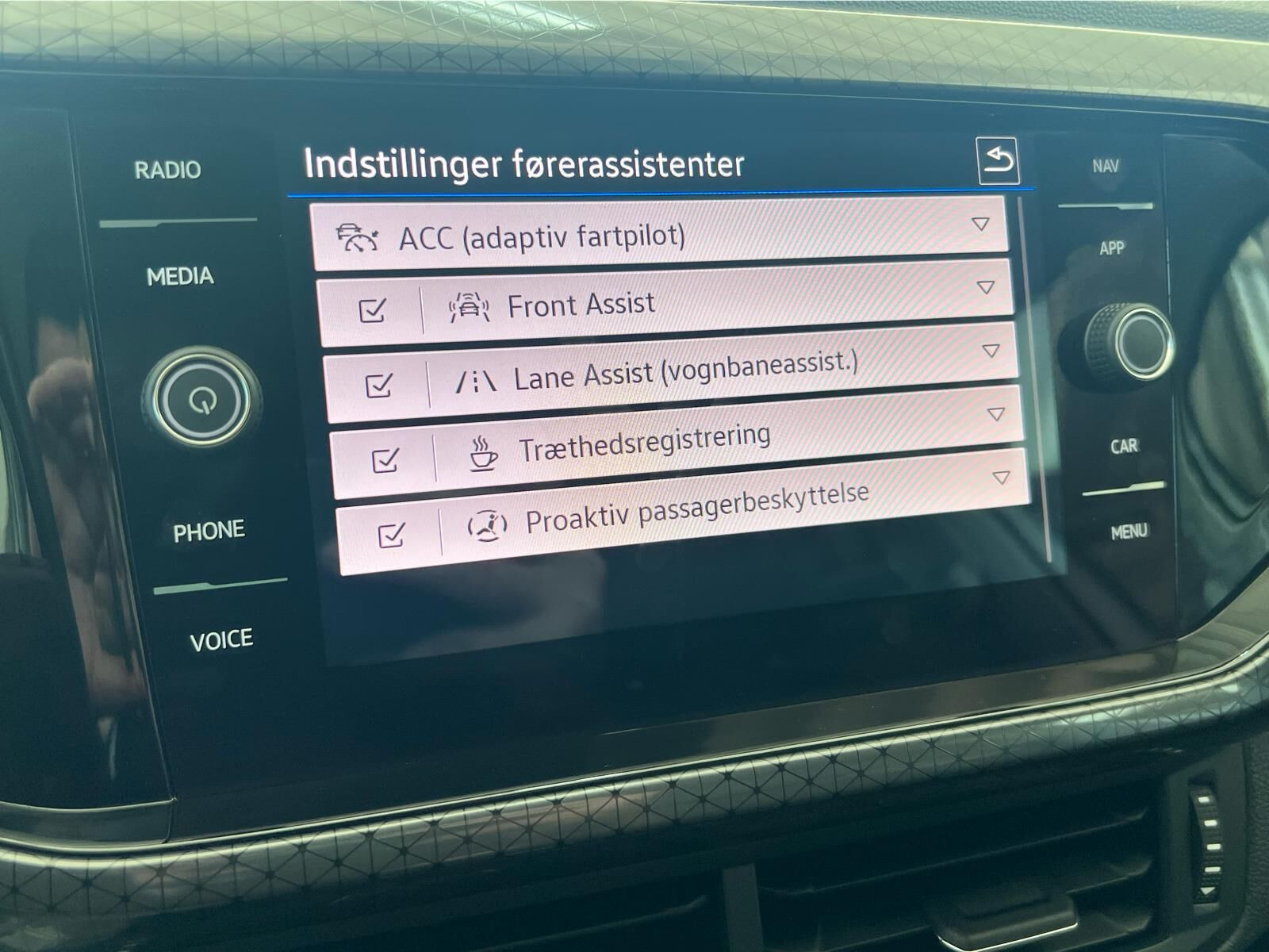 Hvid VW T-Cross fra 2021
