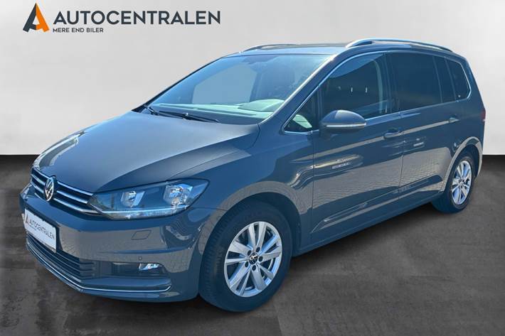undefined VW Touran fra 2021 set udefra