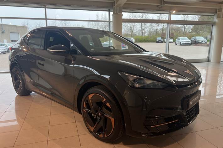 Grå Cupra Tavascan fra 2025