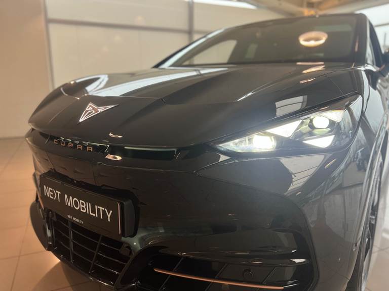 Cupra Tavascan 77 Adrenaline