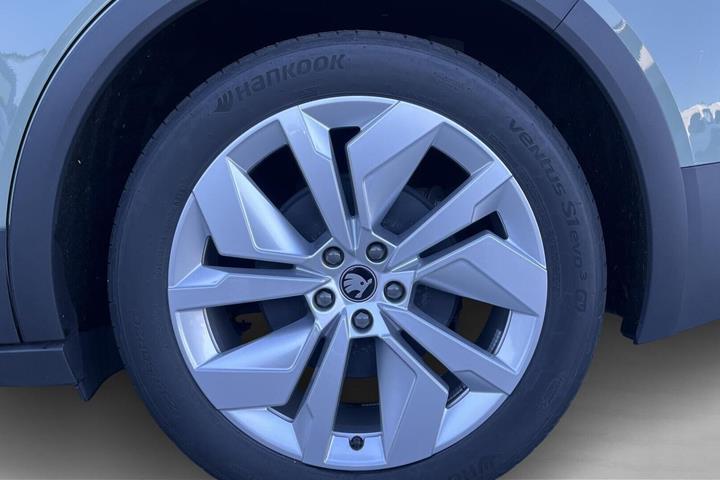 Grøn Skoda Elroq fra 2025