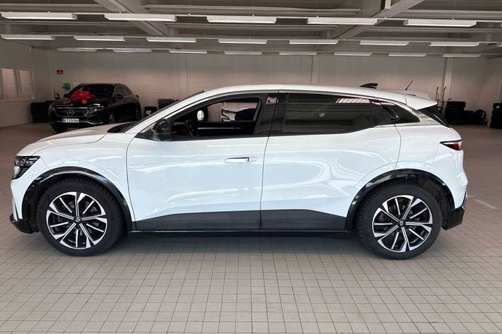 Hvid Renault Megane E-Tech fra 2022