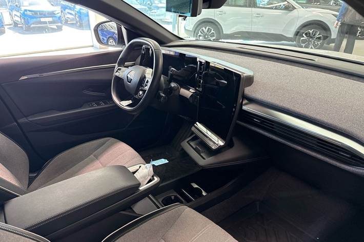 Hvid Renault Megane E-Tech fra 2022