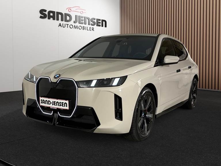 BMW iX xDrive60 Fully Charged