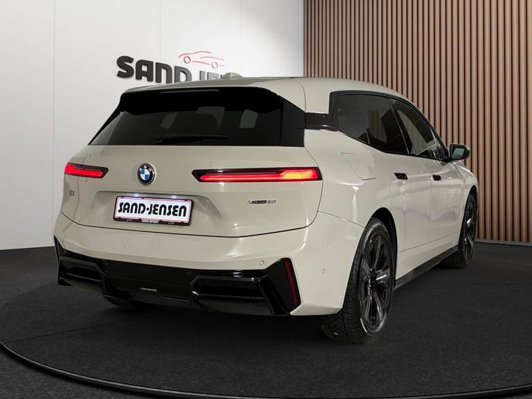 BMW iX xDrive60 Fully Charged