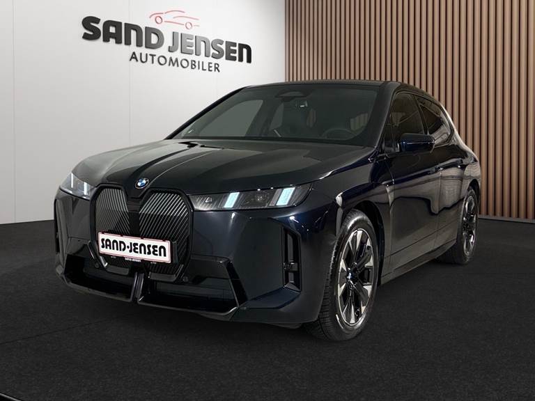 BMW iX xDrive45 M-Sport