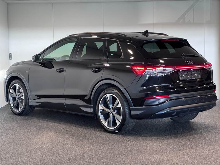 Audi Q4 e-tron 45 Ultra S-line