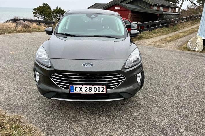 Grå Ford Kuga fra 2020