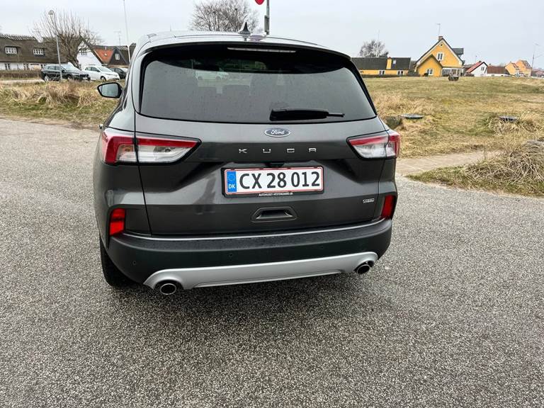 Ford Kuga 2,5 PHEV Titanium X CVT