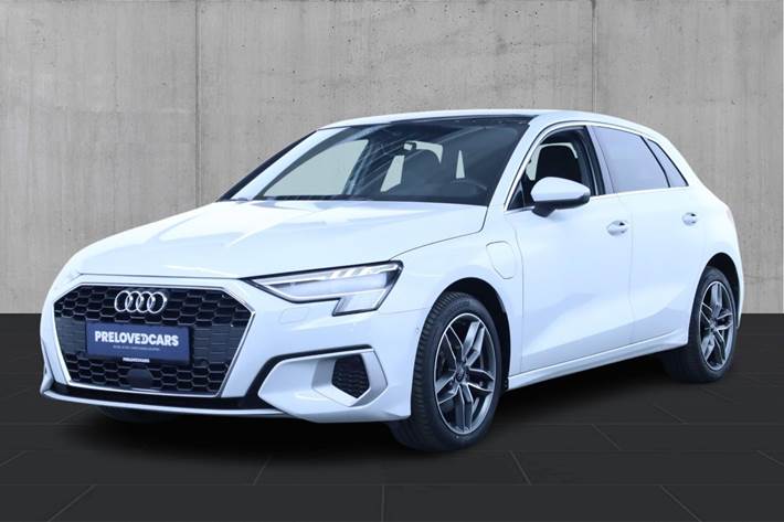 Hvid Audi A3 fra 2021