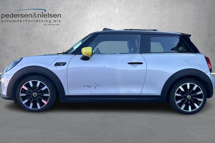Grå Mini Cooper fra 2021