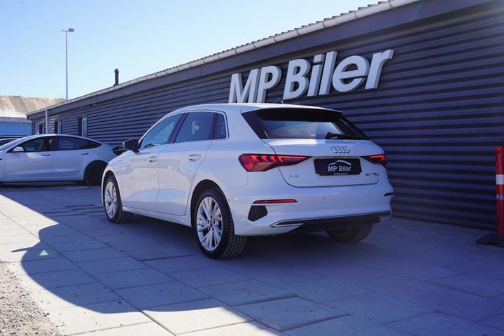 Hvid Audi A3 fra 2021