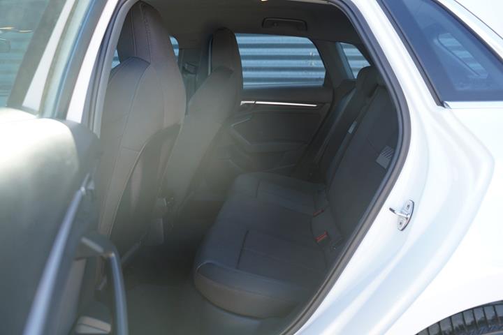 Hvid Audi A3 fra 2021