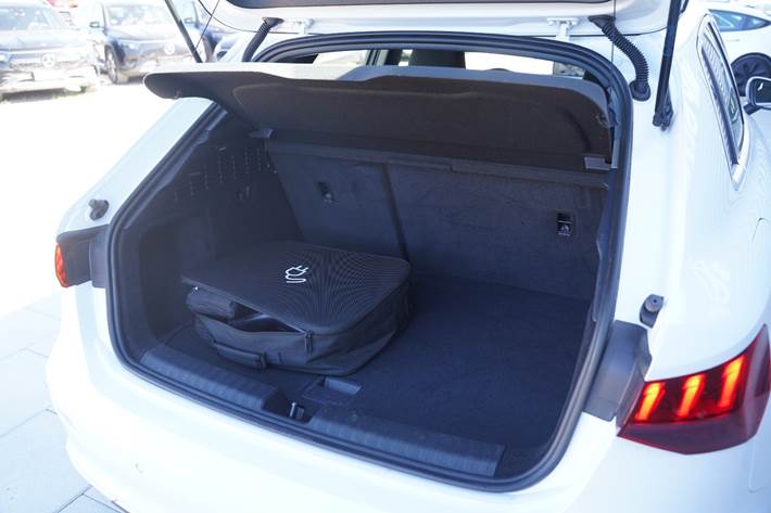 Hvid Audi A3 fra 2021