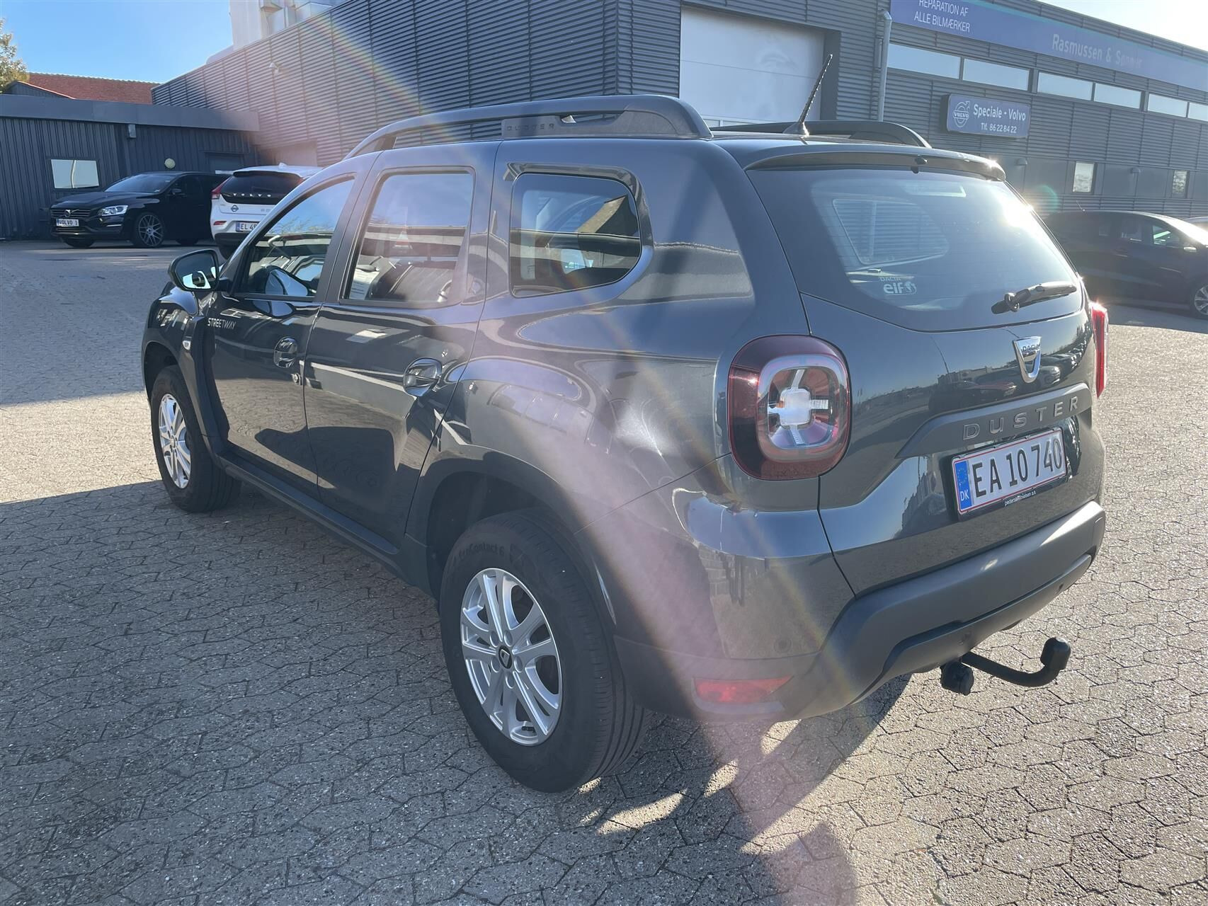 Sort Dacia Duster fra 2020