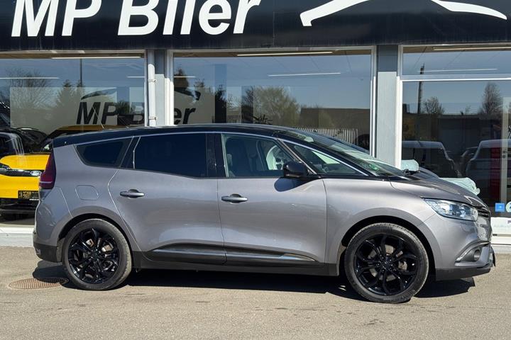 Grå Renault Grand Scenic IV fra 2018