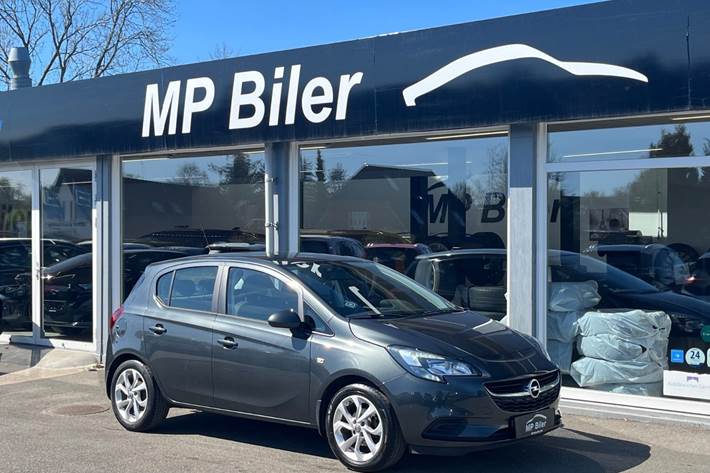 Grå Opel Corsa fra 2017