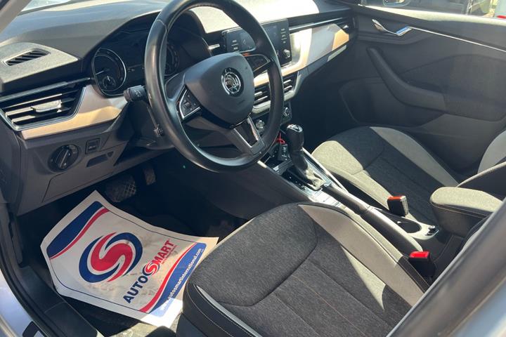 Sølv Skoda Kamiq fra 2020