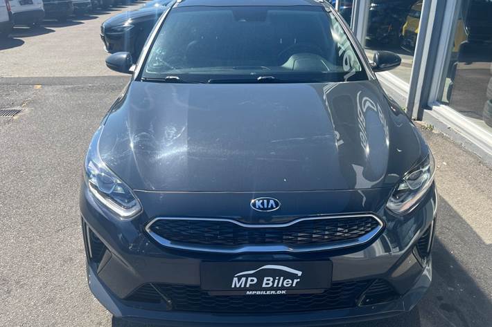 Grå Kia Ceed fra 2020