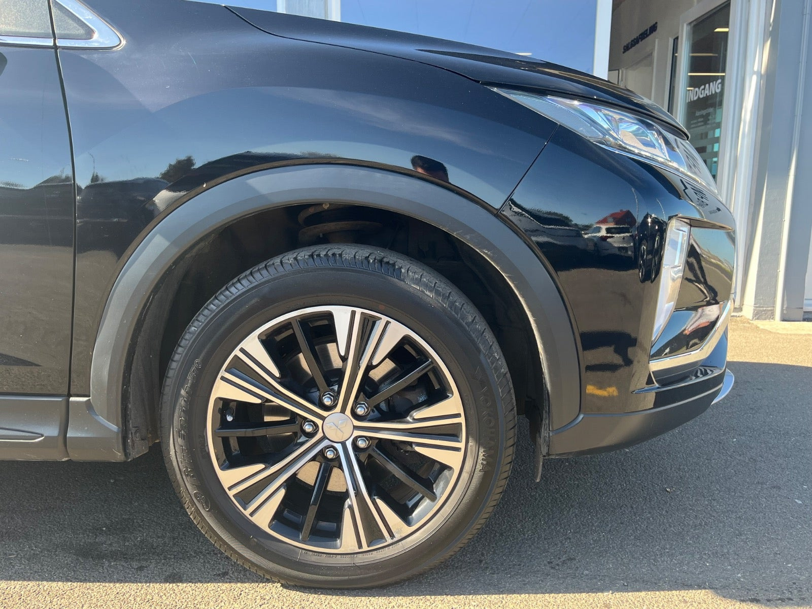 Sort Mitsubishi Eclipse Cross fra 2019