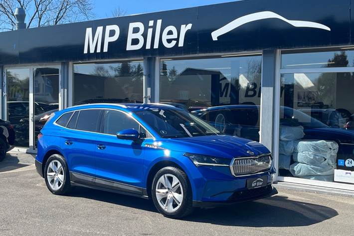 Blå Skoda Enyaq fra 2023
