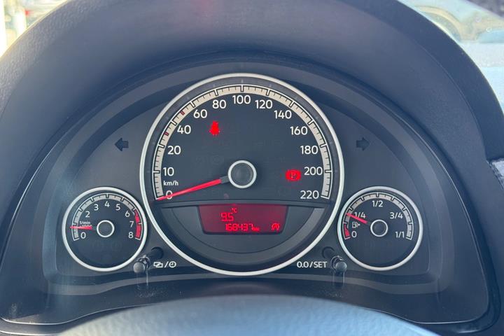 Blå VW UP! fra 2017