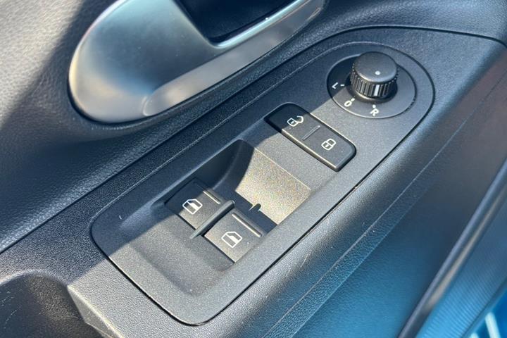 Blå VW UP! fra 2017
