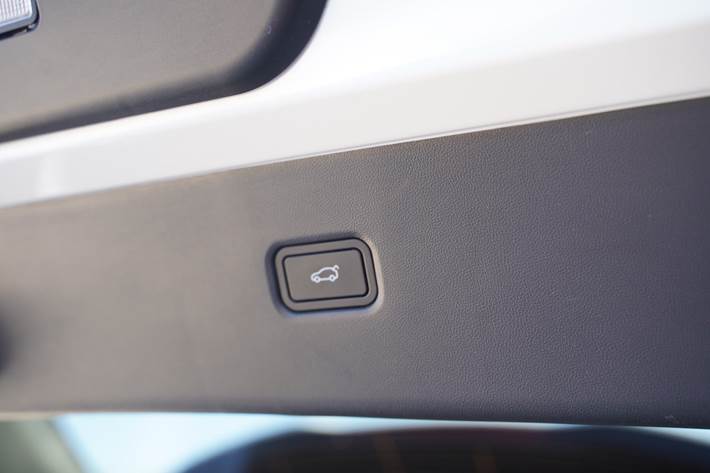 Hvid Xpeng G6 fra 2024