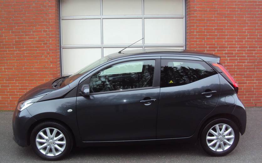 Toyota Aygo 1,0 VVT-i x-plore