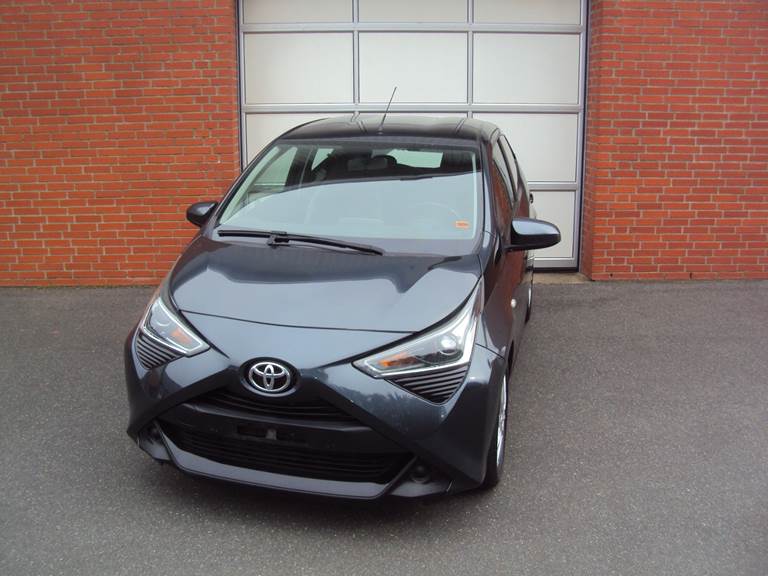 Toyota Aygo 1,0 VVT-i x-plore