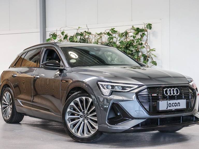 Audi e-tron 55 S-line quattro