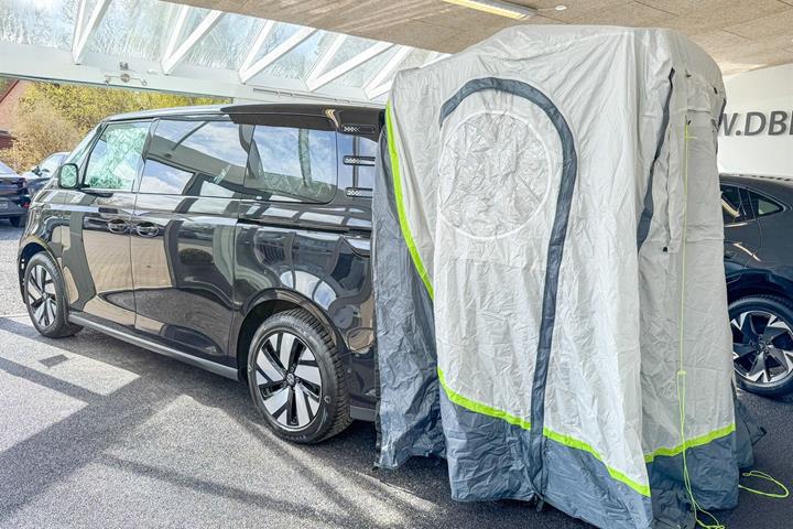 Sort VW ID.Buzz fra 2023