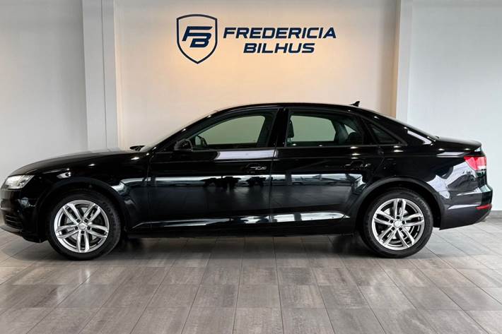Sort Audi A4 fra 2017