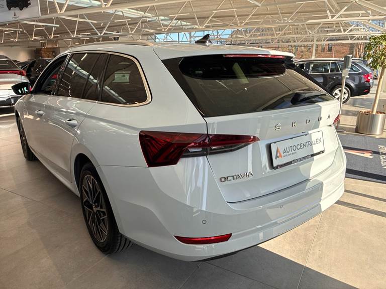 Skoda Octavia 2,0 TDi 150 Business Executive Combi DSG