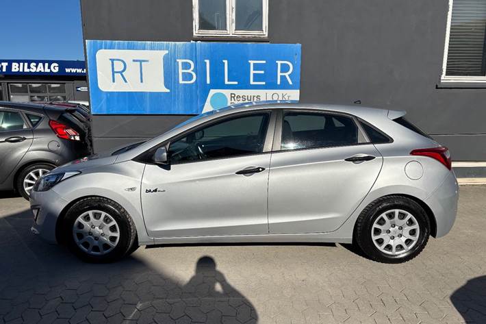 Hvid Hyundai i30 fra 2014