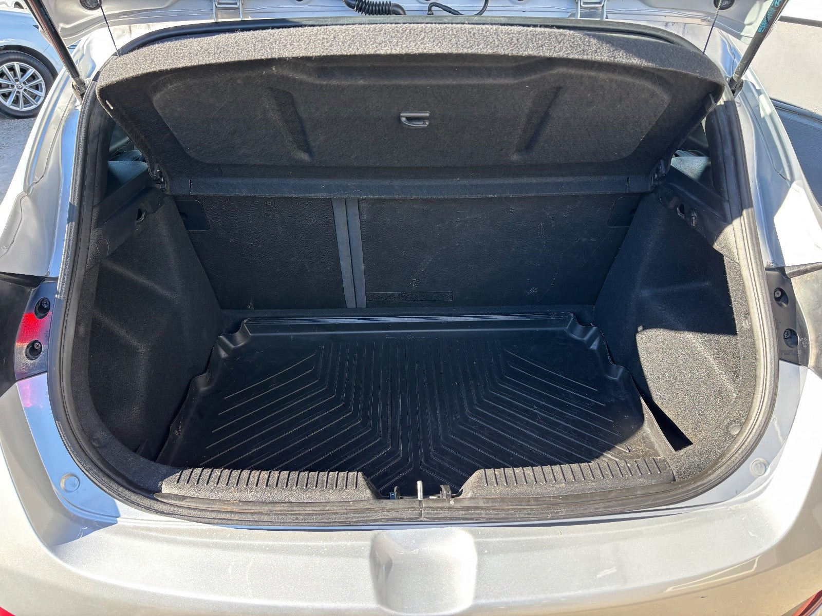 Hvid Hyundai i30 fra 2014