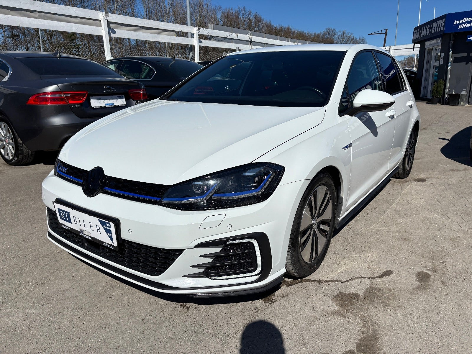 Hvid VW Golf VII fra 2018