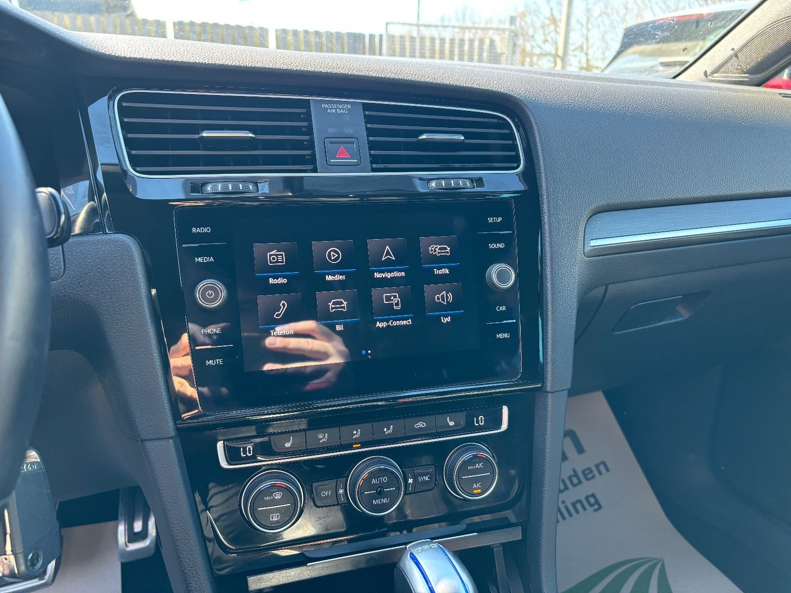 Hvid VW Golf VII fra 2018