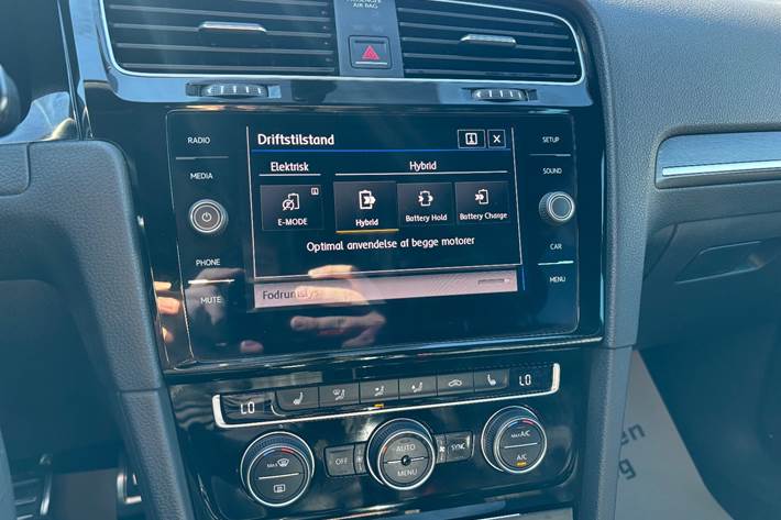 Hvid VW Golf VII fra 2018