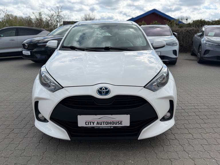 Toyota Yaris 1,5 Hybrid H3 e-CVT