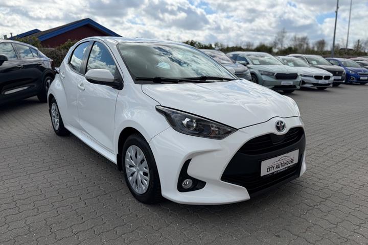 undefined Toyota Yaris fra 2022
