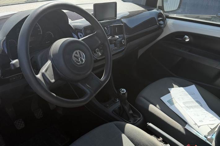 Hvid VW UP! fra 2013