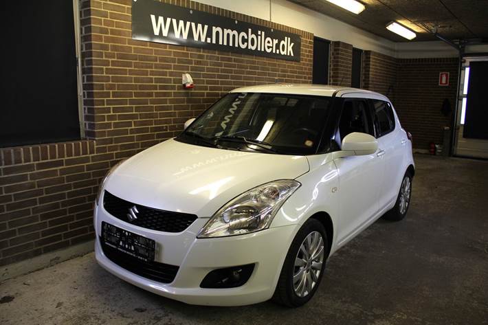 Hvid Suzuki Swift fra 2011