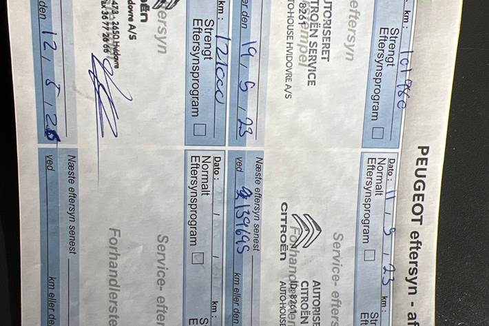 Sort Peugeot 2008 fra 2015